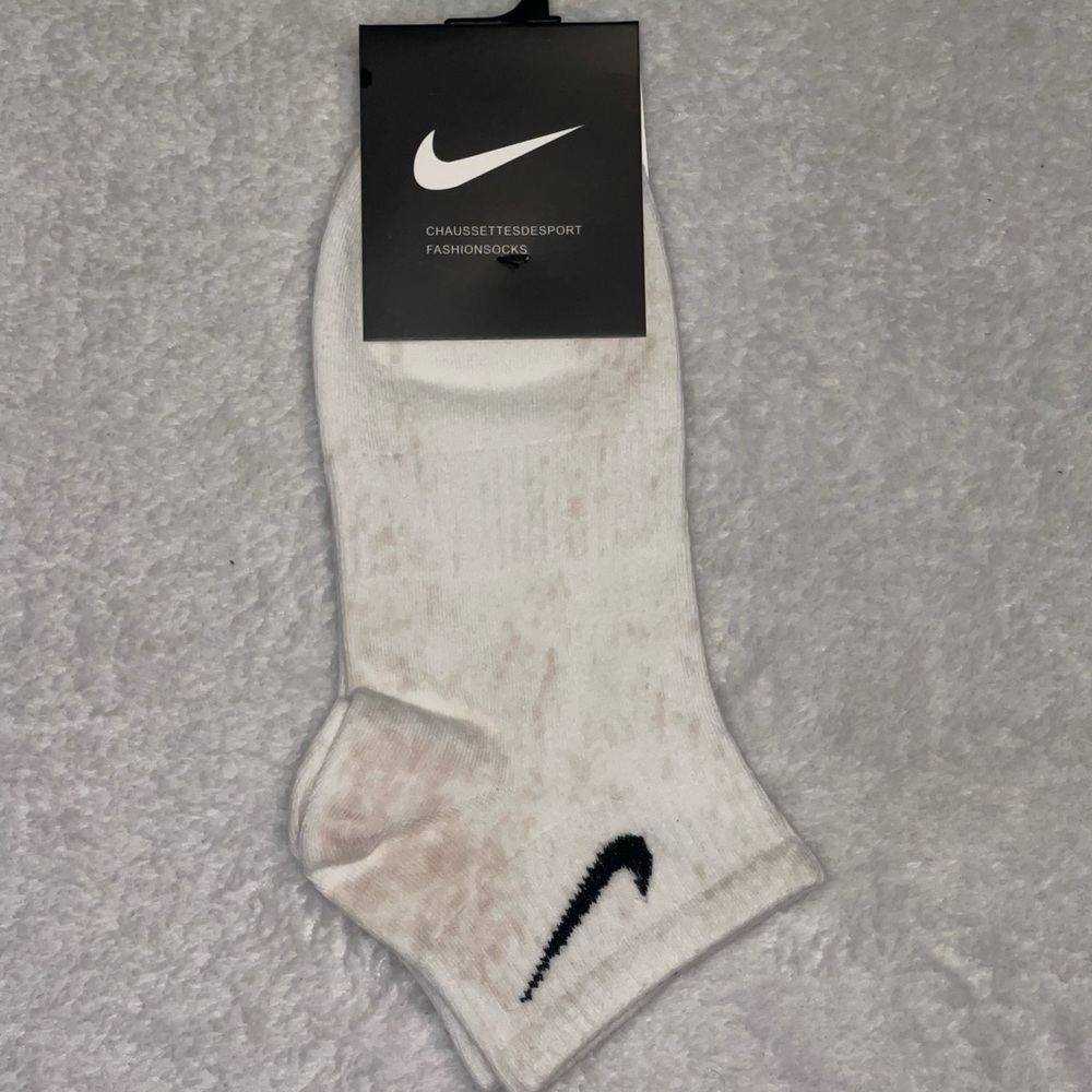 Nike White Low-Cut No-Show Athletic Socks with Black Swoosh